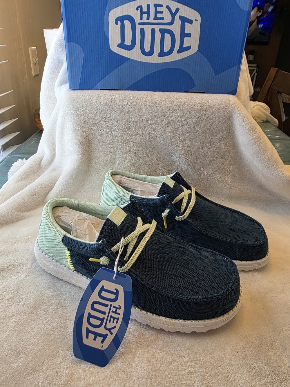 Hey Dude Two-Tone Men's Lightweight Sneakers